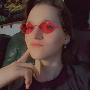 Meet your Posher, Emma-jean